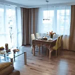 Stawowa Apartment With Private Garage